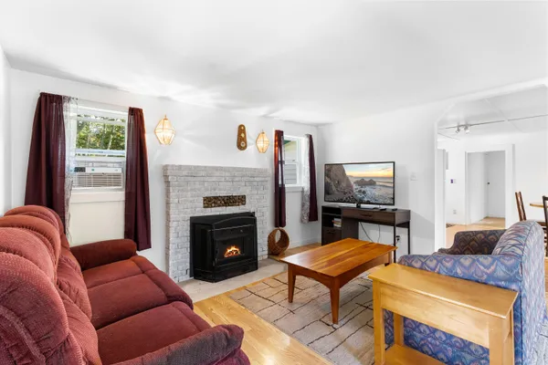 $555,000 | 1682-1676 Main Road, Phippsburg, ME 04562