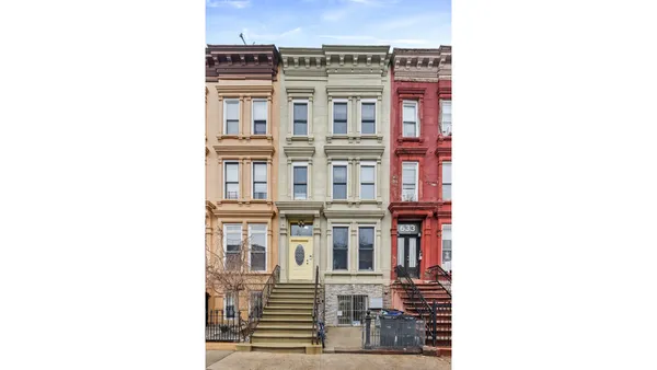 a picture of floor plan