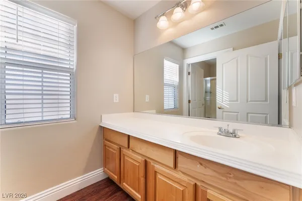 $2,300 | 4824 Violet Bay Court, Las Vegas, NV 89131