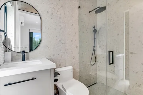 $9,995,000 | 9045 Hawthorne Avenue, Surfside, FL 33154