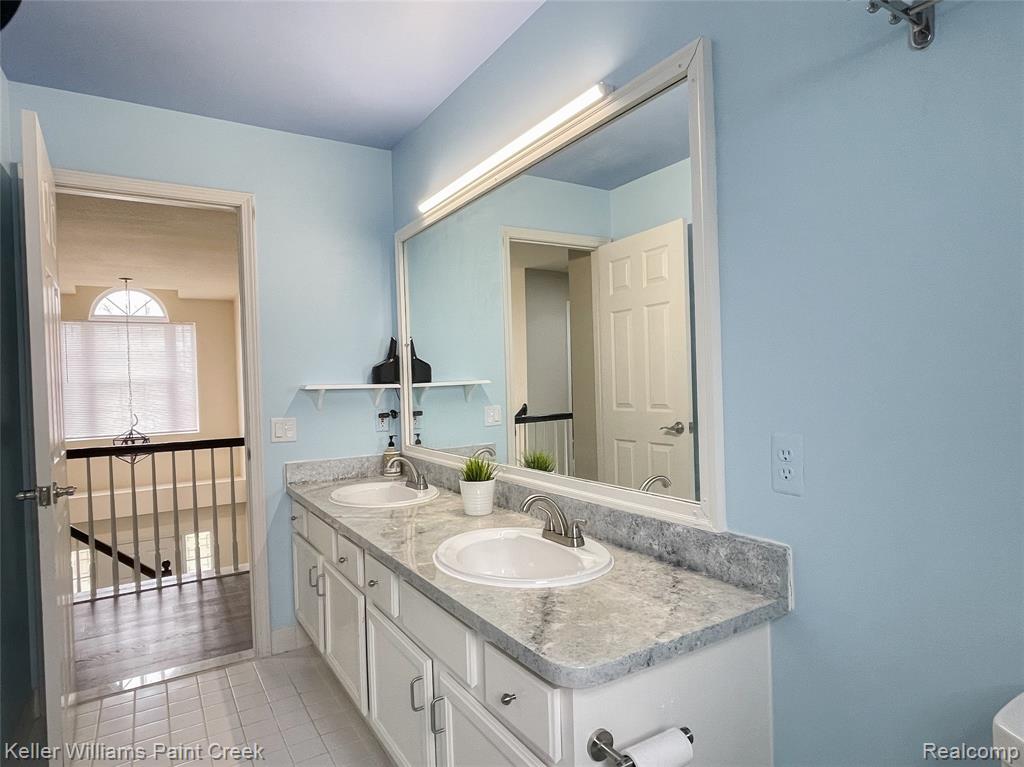 4927 Ravine Court Ann Arbor, MI 48105 - Photo 15 of 36