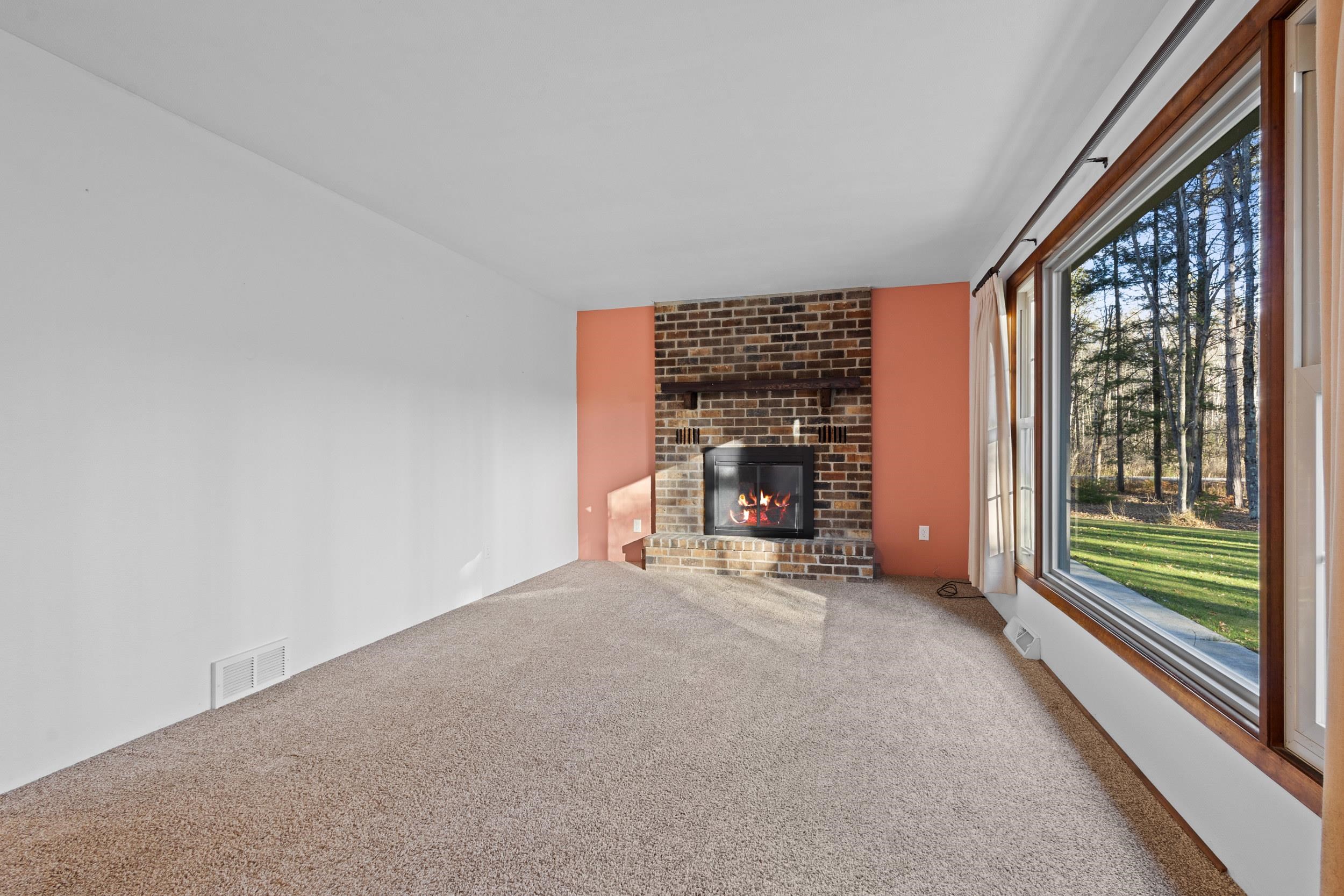 W1311 Madsen Road Marinette, WI 54143 - Photo 4 of 56