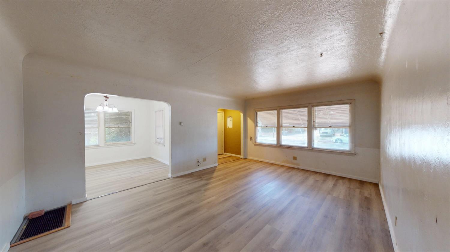 225 Merced Avenue Modesto, CA 95351 - Photo 3 of 19