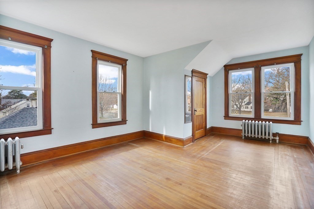 6 Carlos Street Springfield, MA 01104 - Photo 21 of 38 Gallery Image 21