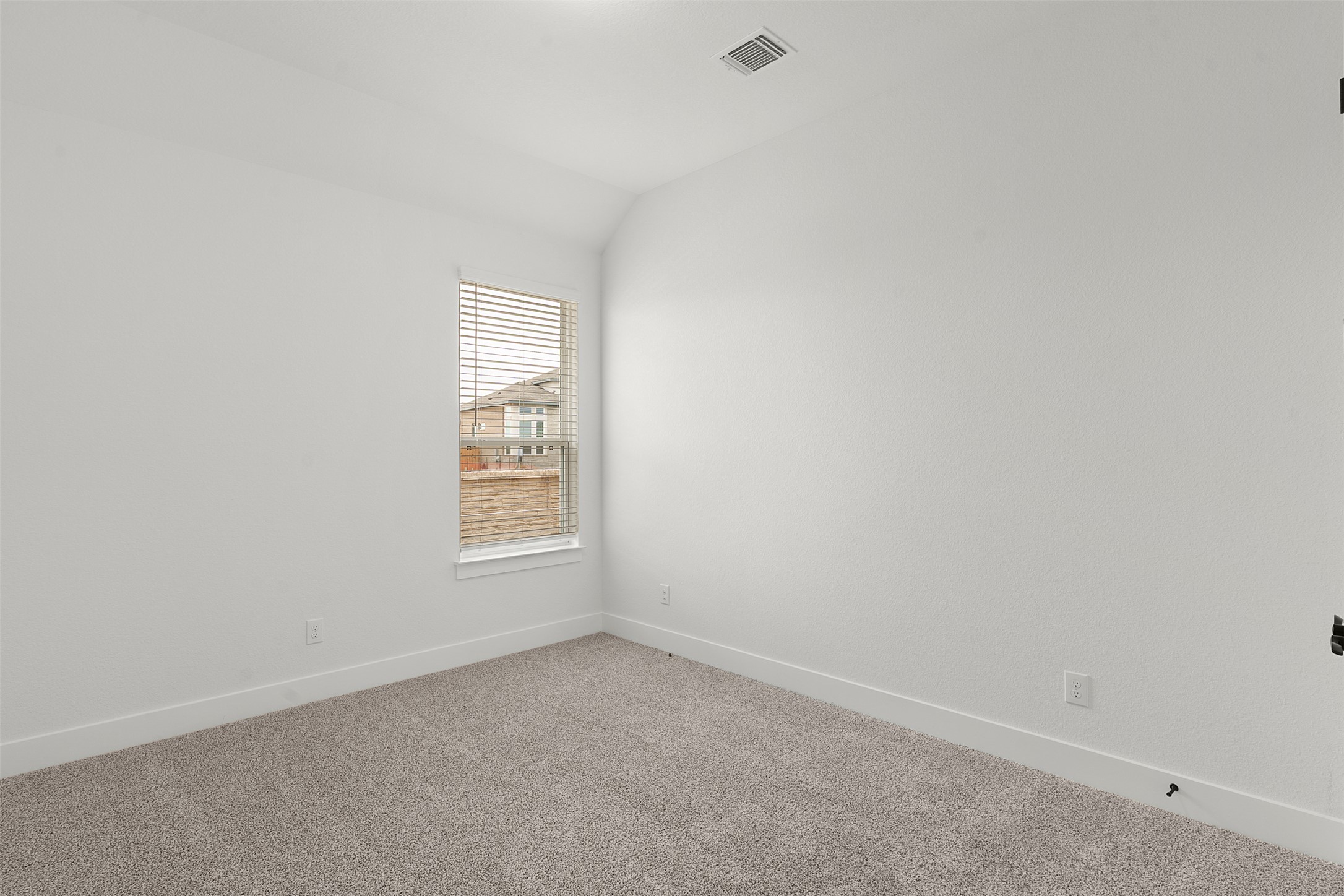 17316 Hope Bergman Road Pflugerville, TX 78660 - Photo 29 of 39 an empty room with a window