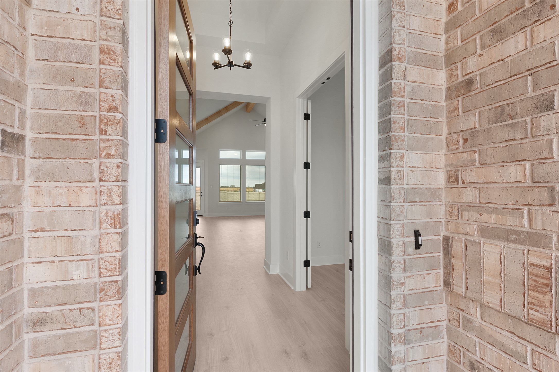 17316 Hope Bergman Road Pflugerville, TX 78660 - Photo 4 of 39 Doorway to property