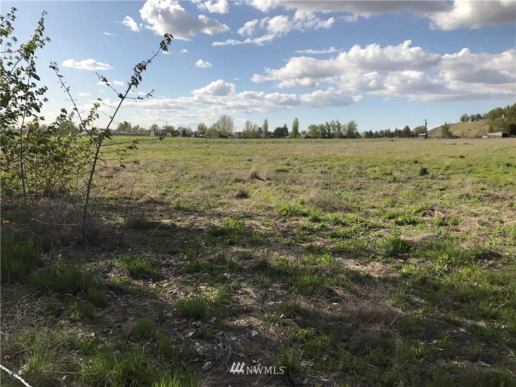-nna Robinson Road Northeast Moses Lake, WA 98837 - Photo 1 of 11 Gallery Image 1