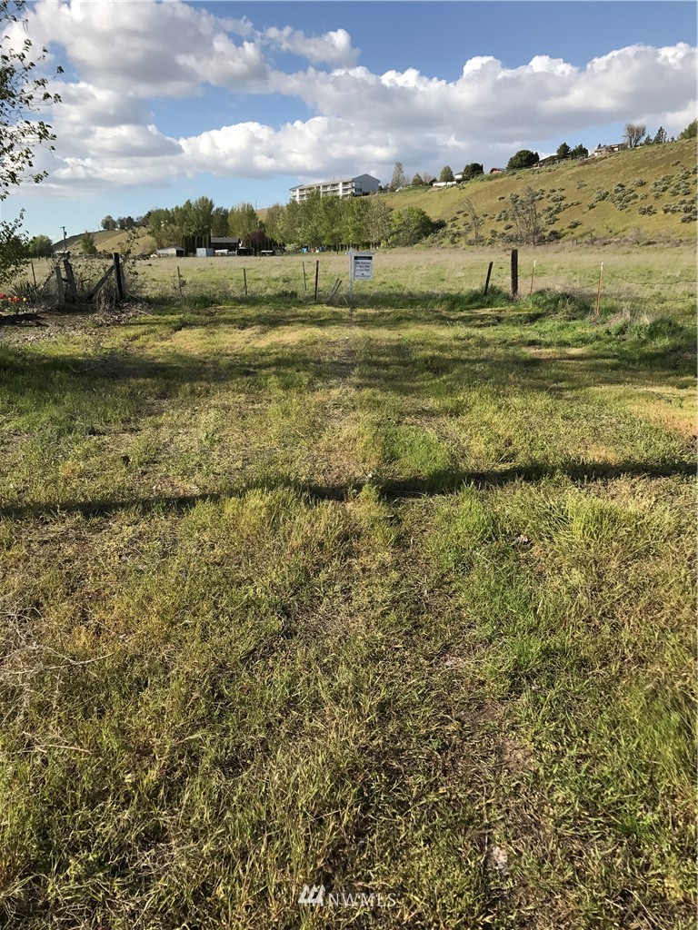 -nna Robinson Road Northeast Moses Lake, WA 98837 - Photo 2 of 11 Gallery Image 2