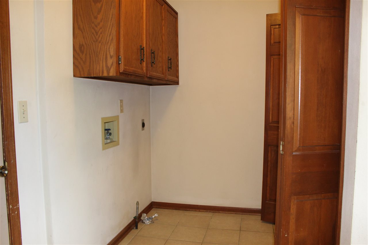 1721 Highridge Road Rockford, IL 61108 - Photo 12 of 25 Gallery Image 12