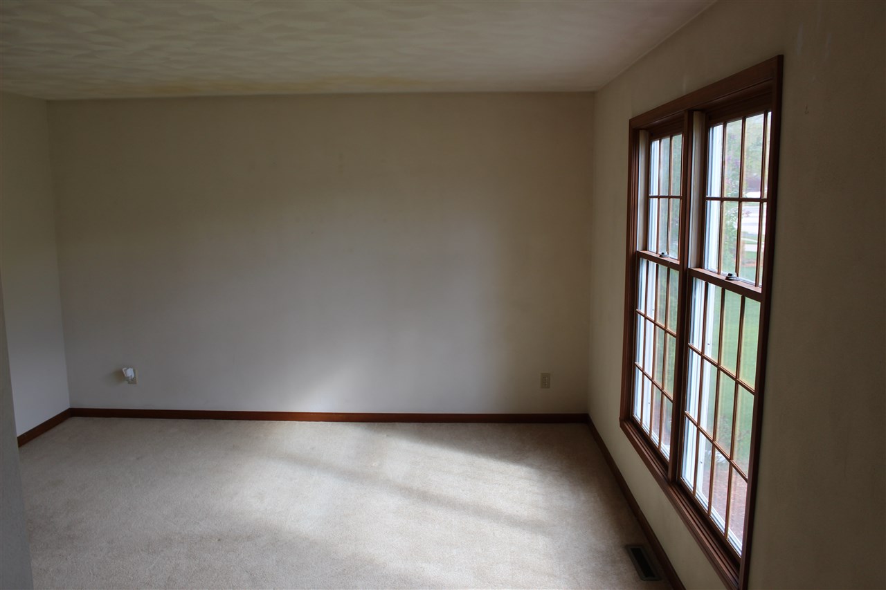 1721 Highridge Road Rockford, IL 61108 - Photo 4 of 25 Gallery Image 4