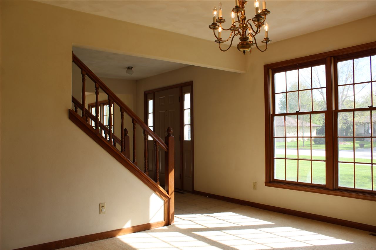 1721 Highridge Road Rockford, IL 61108 - Photo 5 of 25 Gallery Image 5