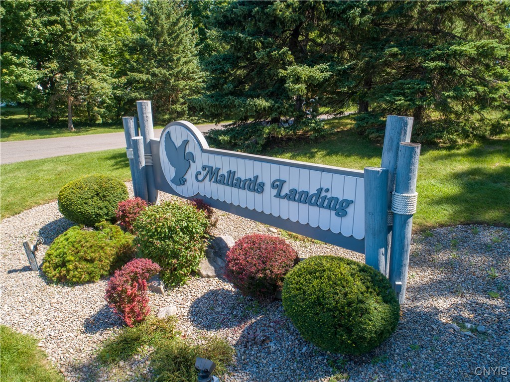 7131 Kittiwake Run Manlius, NY 13104 - Photo 2 of 3