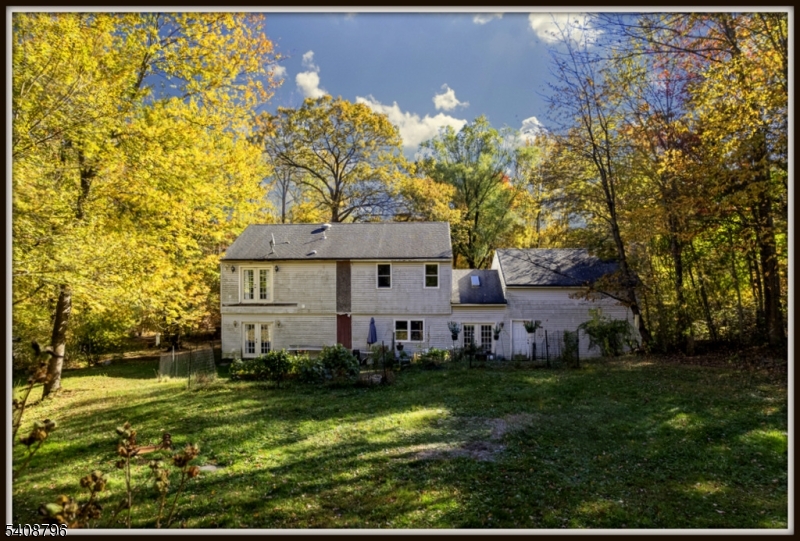 3 Sleepy Hollow Road Newton, NJ 07860 - Photo 20 of 25 a front view of a house with garden