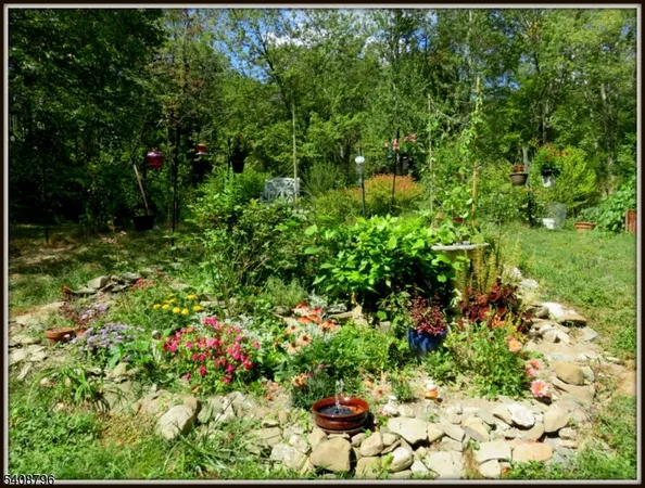 $525,000 | 3 Sleepy Hollow Road, Newton, NJ 07860