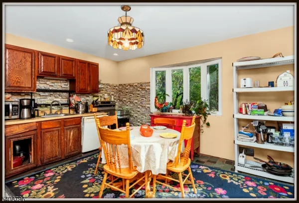$525,000 | 3 Sleepy Hollow Road, Newton, NJ 07860