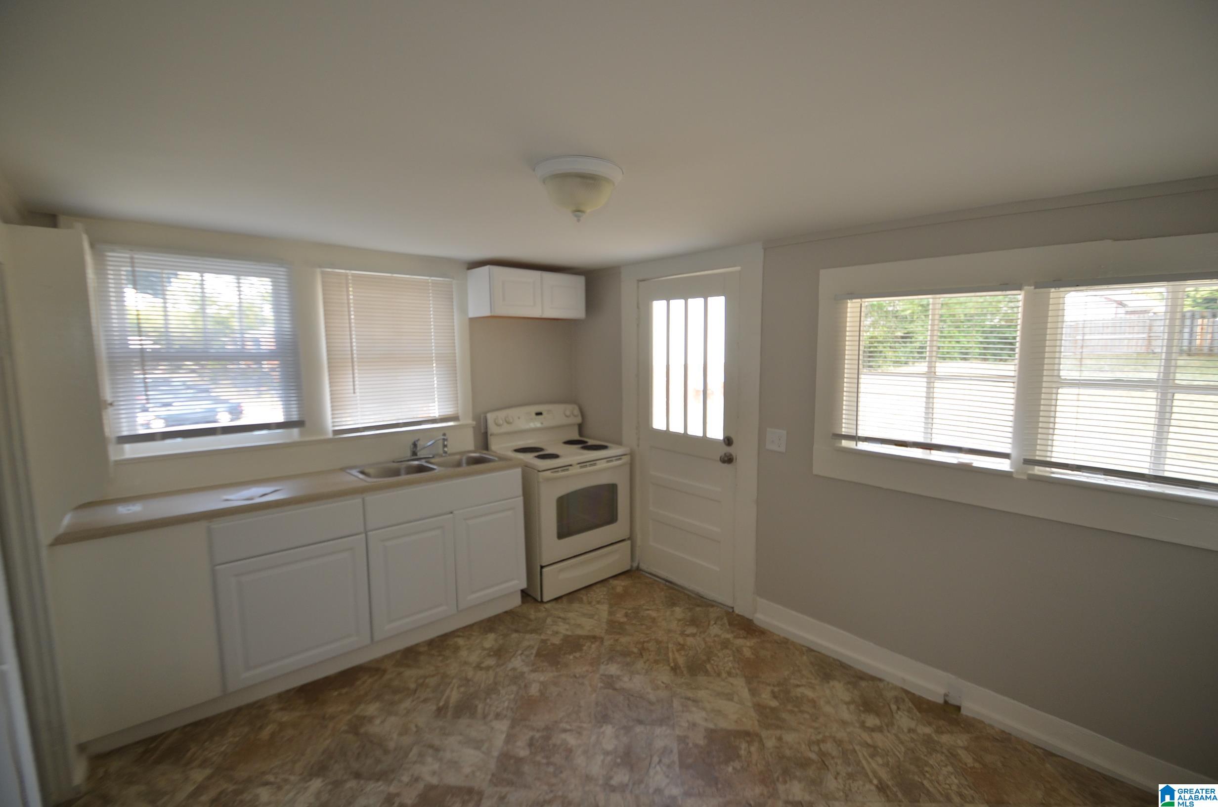 642 South Parkell Avenue Bessemer, AL 35023 - Photo 17 of 39