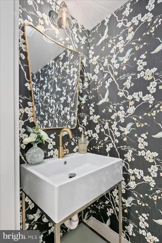 $825,000 | 1421 Duncan Street Northeast, Washington, DC 20002