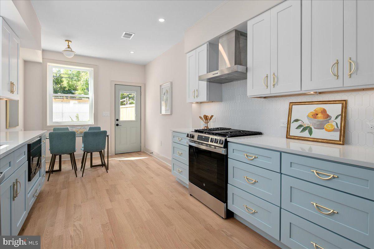 1421 Duncan Street Northeast Washington, DC 20002 - Photo 8 of 30