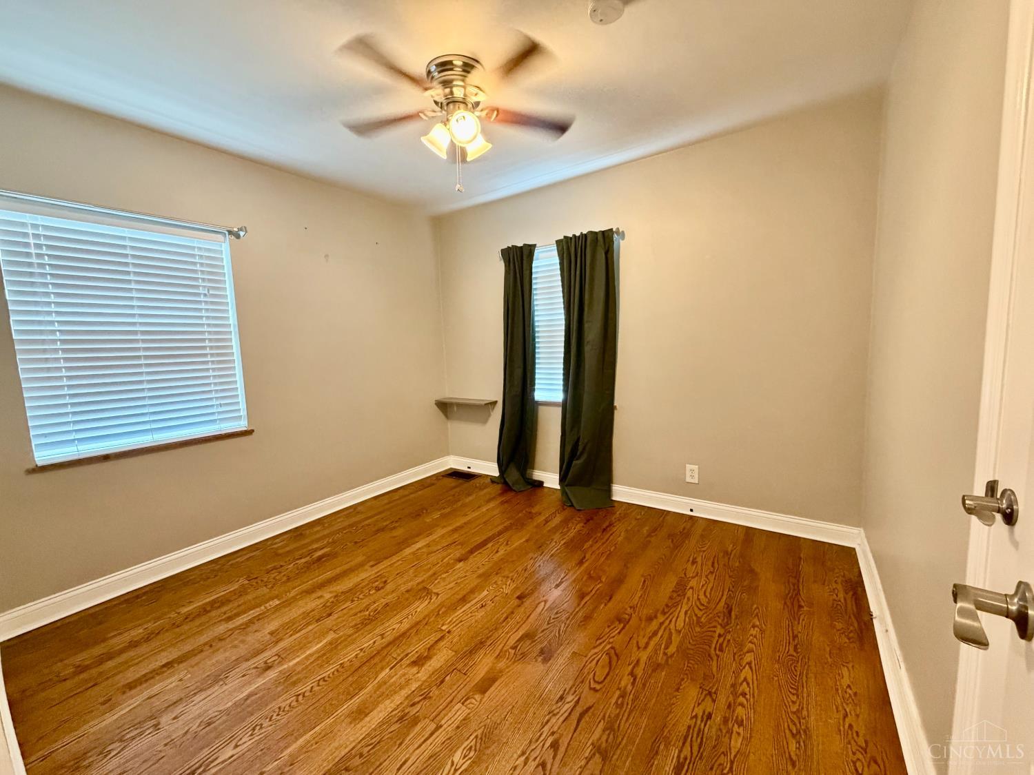 4624 Hunt Road Blue Ash, OH 45242 - Photo 7 of 13
