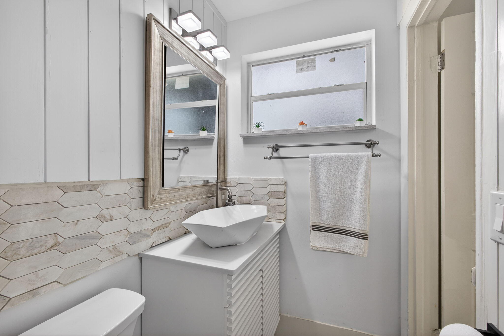 140 West 31st Court Riviera Beach, FL 33404 - Photo 36 of 59 42-web-or-mls-5D1A7544