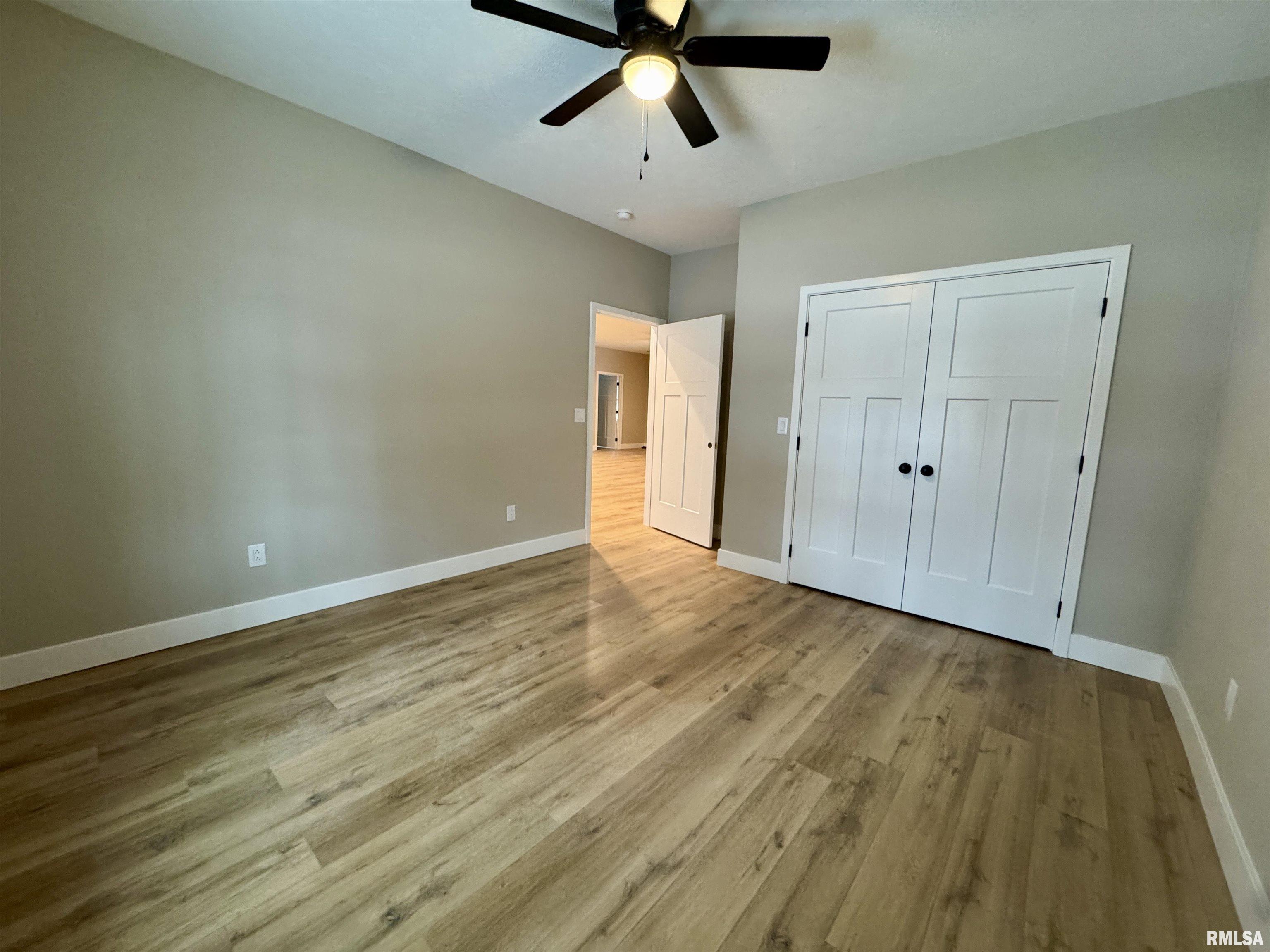208 Hall Street Hurst, IL 62949 - Photo 12 of 21