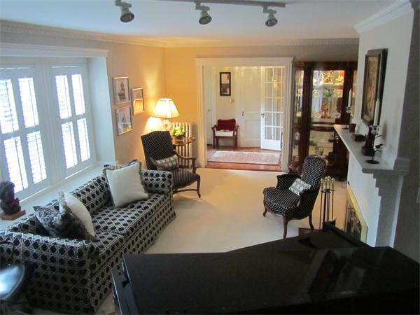 11 Vista Road Wellesley, MA 02481 - Photo 4 of 18 Gallery Image 4