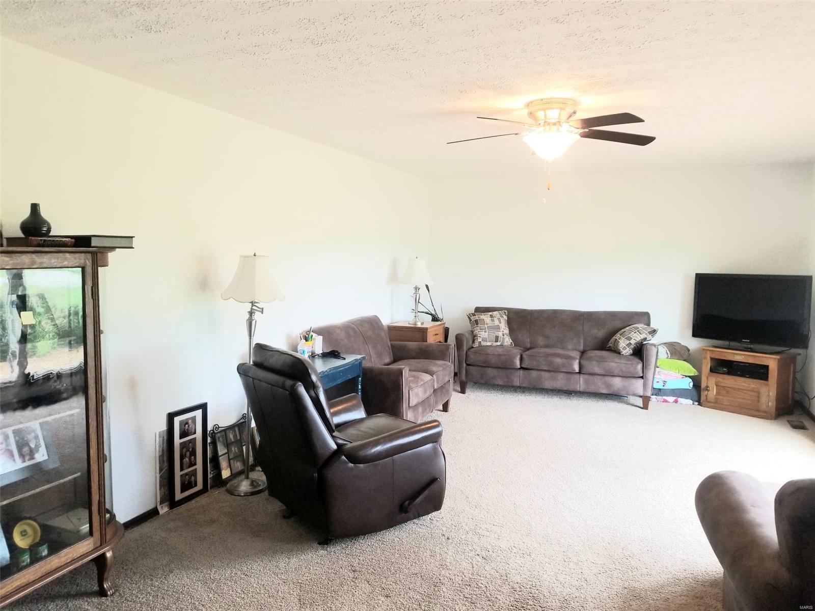 16315 Sweetgum Road Centralia, IL 62801 - Photo 6 of 18 Gallery Image 6