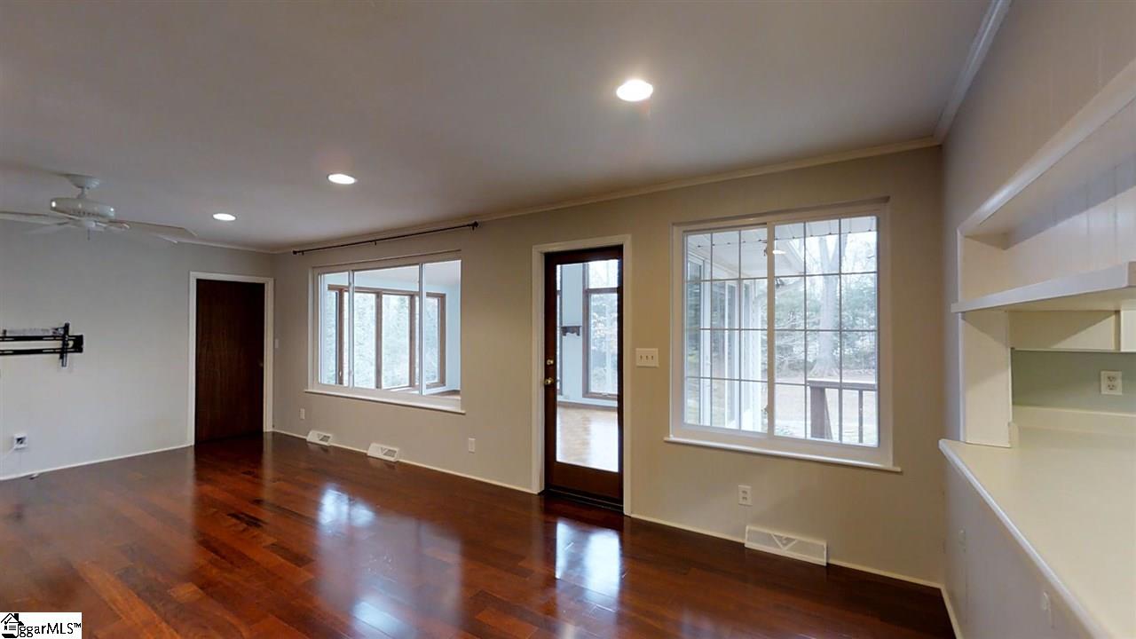 205 Rockmont Road Greenville, SC 29615 - Photo 6 of 31 Gallery Image 6