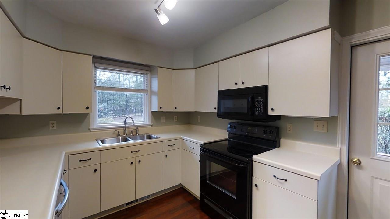 205 Rockmont Road Greenville, SC 29615 - Photo 7 of 31 Gallery Image 7