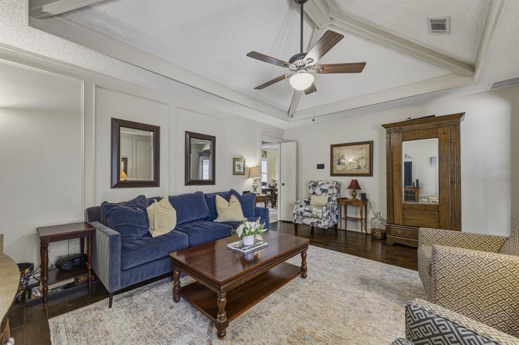 6306 Oakleaf Road Dallas, TX 75248 - Photo 22 of 40