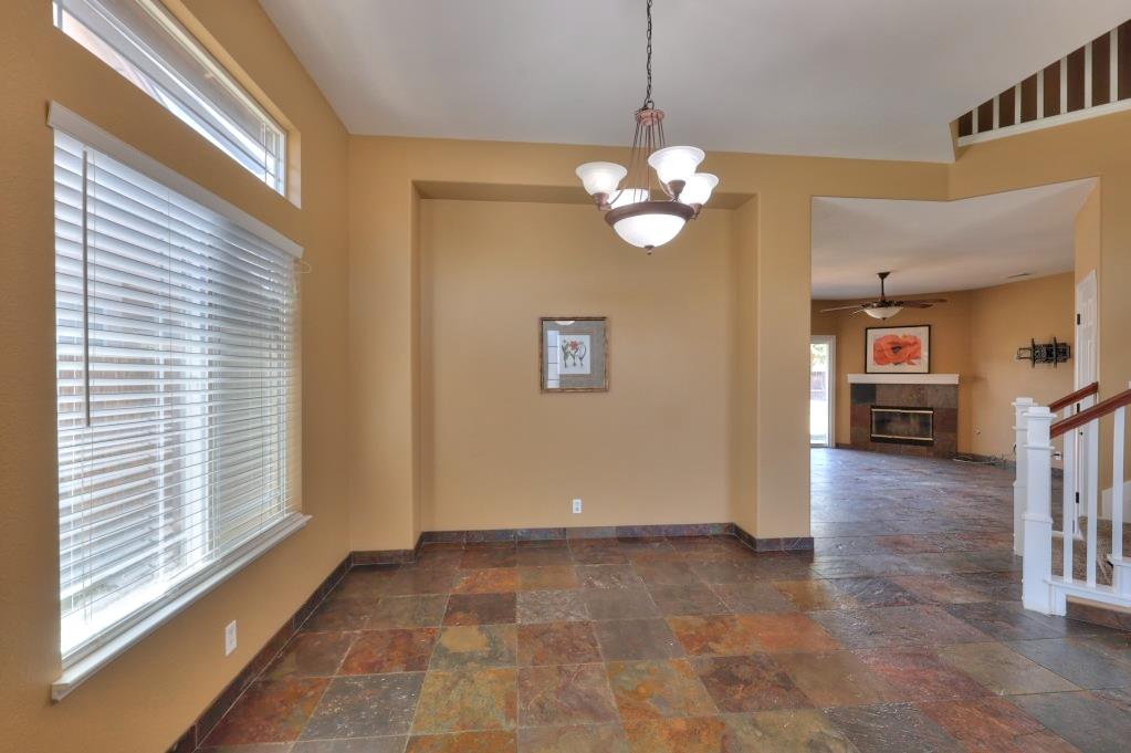 6801 Varni Way Hughson, CA 95326 - Photo 16 of 70