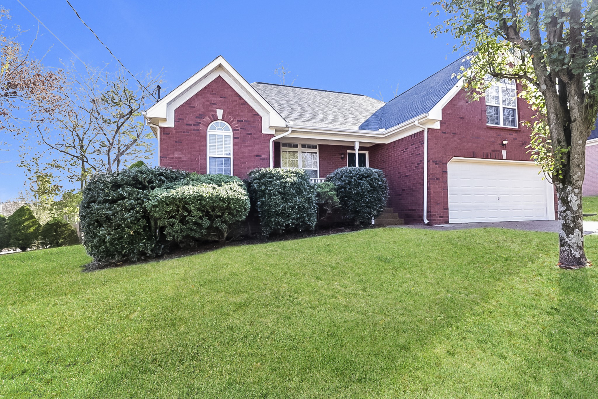 415 Parrish Hill Mount Juliet, TN 37122 - Photo 2 of 15