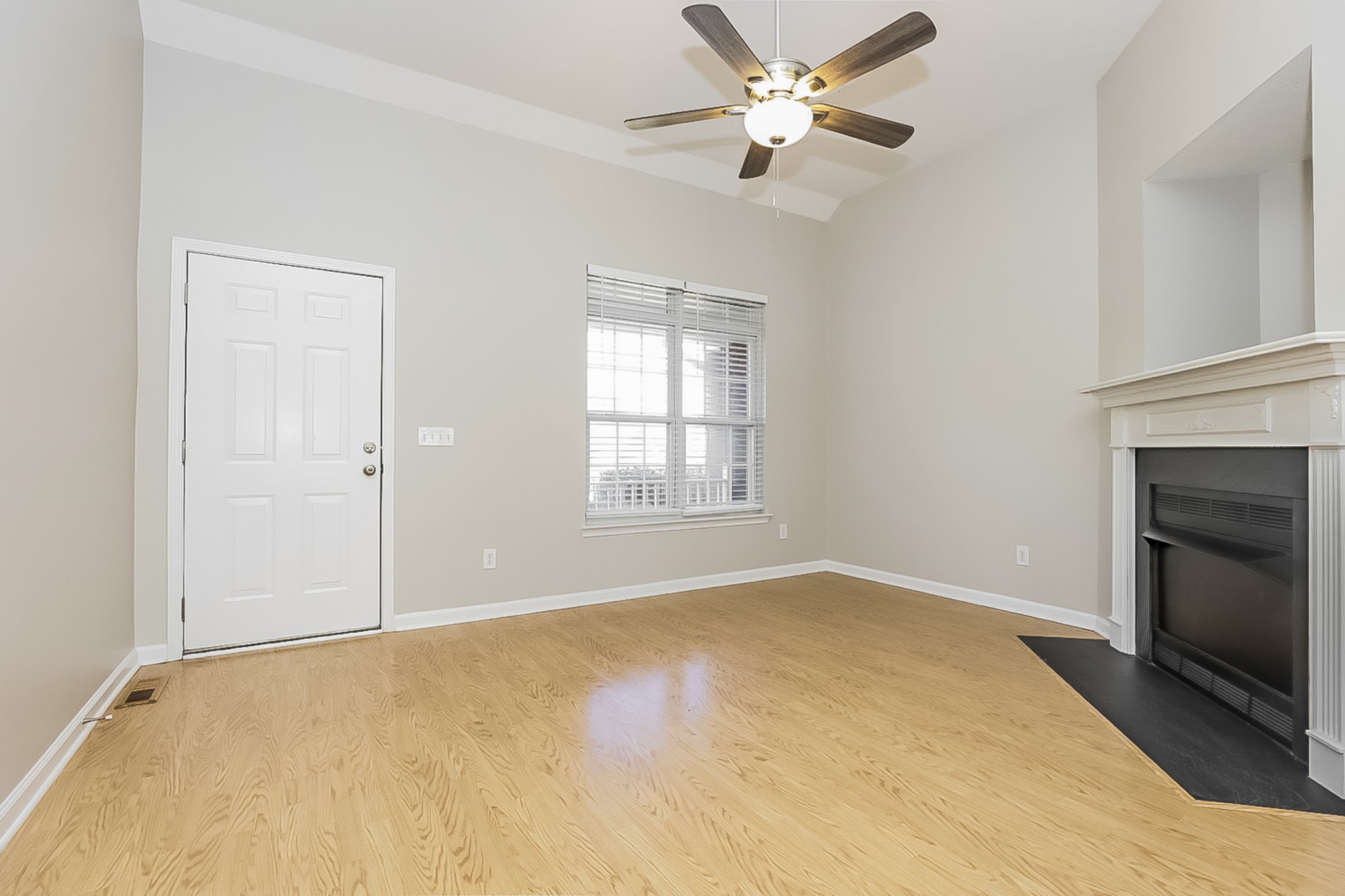 415 Parrish Hill Mount Juliet, TN 37122 - Photo 5 of 15