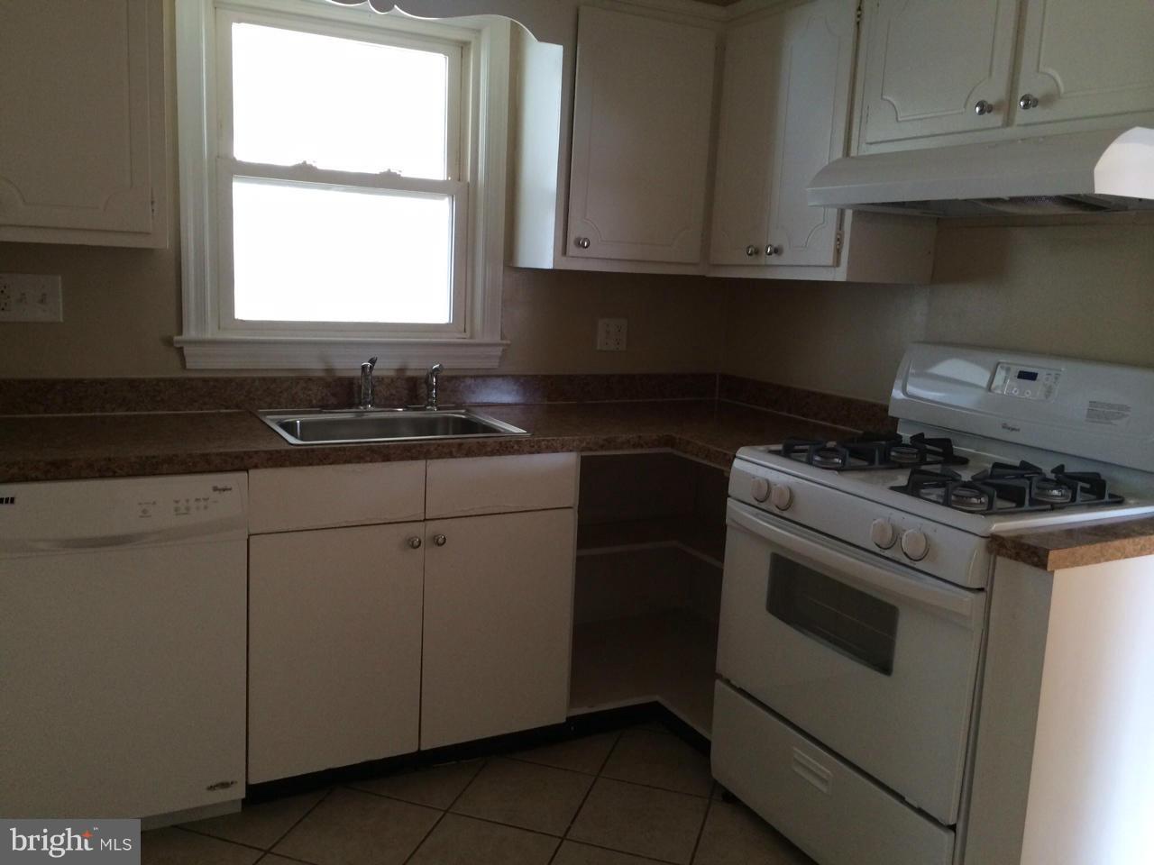7908 Bock Road Fort Washington, MD 20744 - Photo 6 of 11 Kitchen