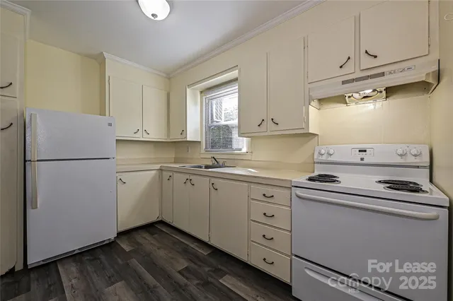 $850 | 260 Church Street North, Unit 2, Concord, NC 28025