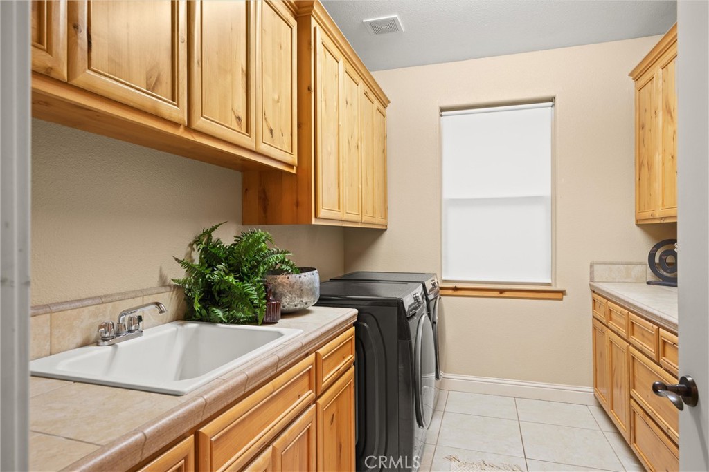 10473 Bogie Way Chico, CA 95928 - Photo 41 of 46