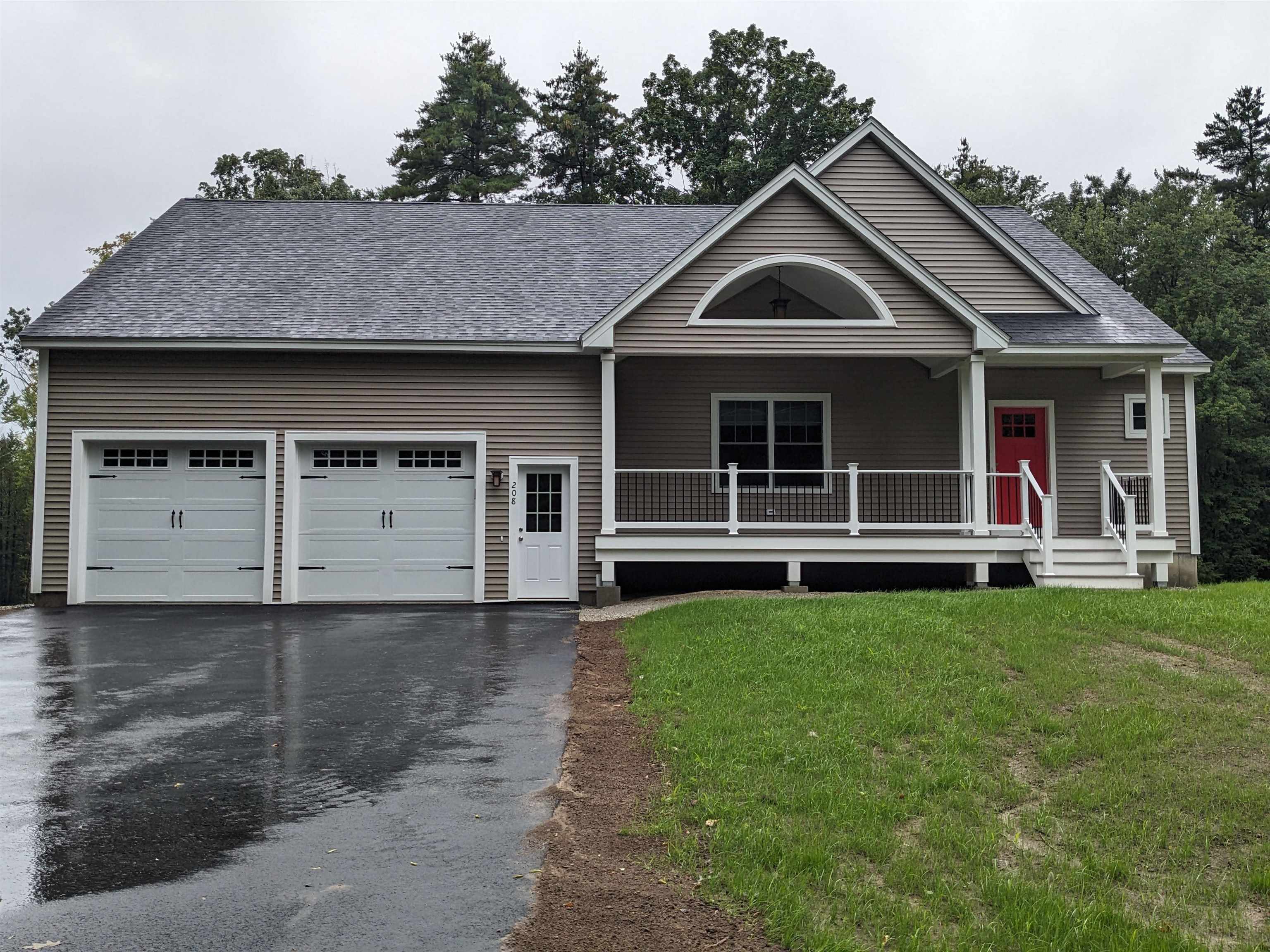 208 South Road, Unit 3 Fremont, NH 03044 - Photo 1 of 36