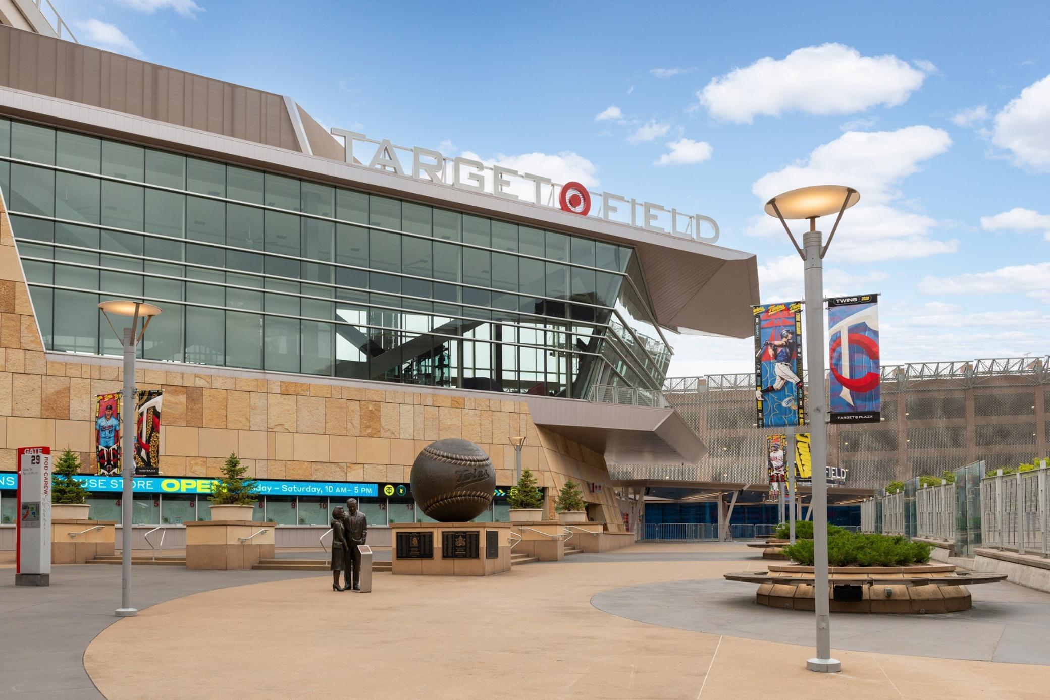 730 North 4th Street, Unit 412 Minneapolis, MN 55401 - Photo 35 of 57