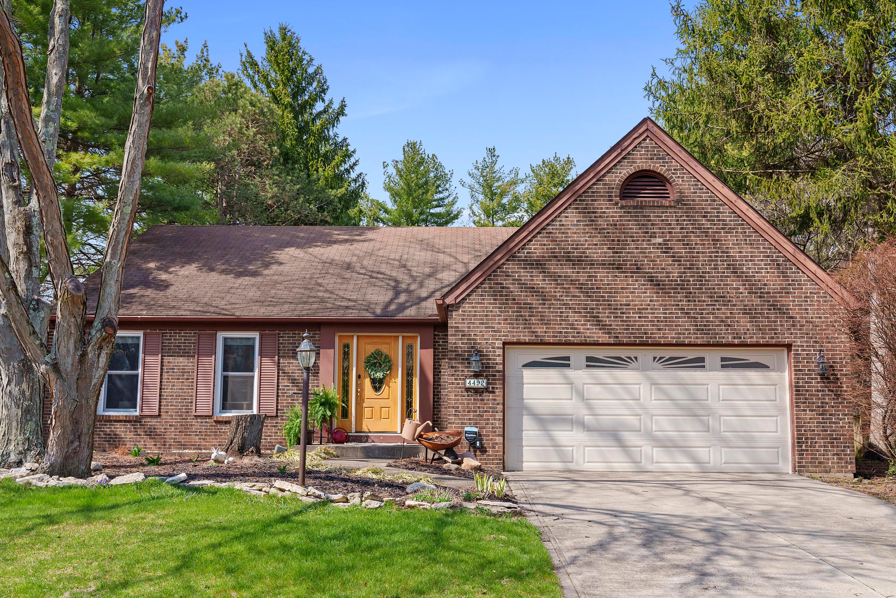 4492 Shire Mill Road Hilliard, OH 43026 - Photo 1 of 39 Front exterior view