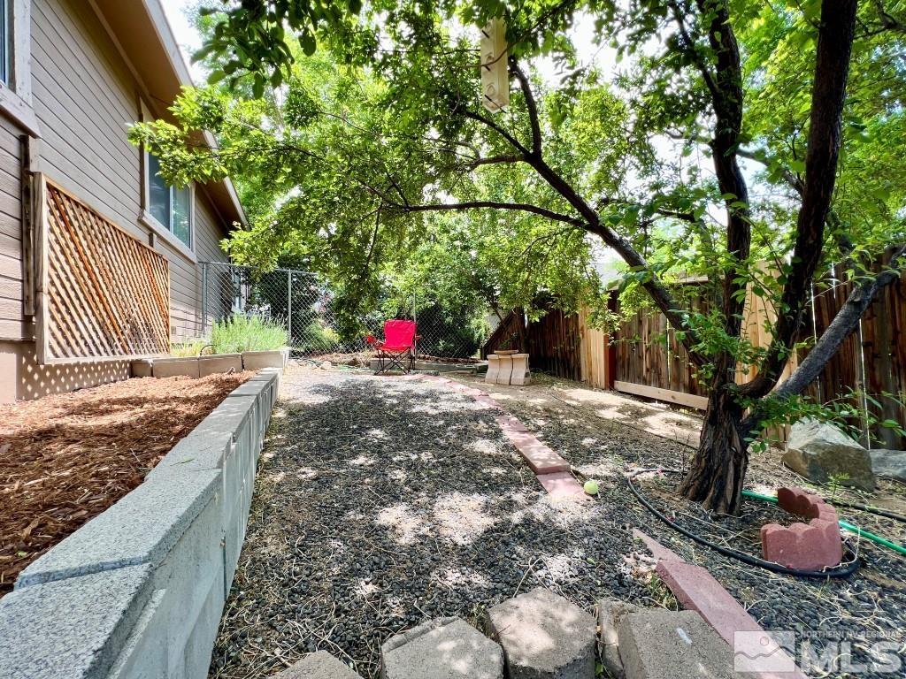 3365 Lookout Place Reno, NV 89503 - Photo 39 of 39 a view of a yard with iron fence