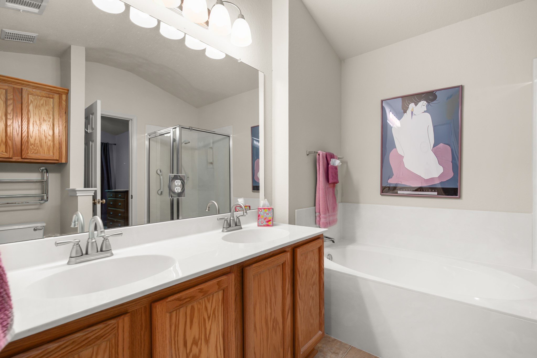 204 Crockett Road Cedar Park, TX 78613 - Photo 17 of 37 Primary Bathroom