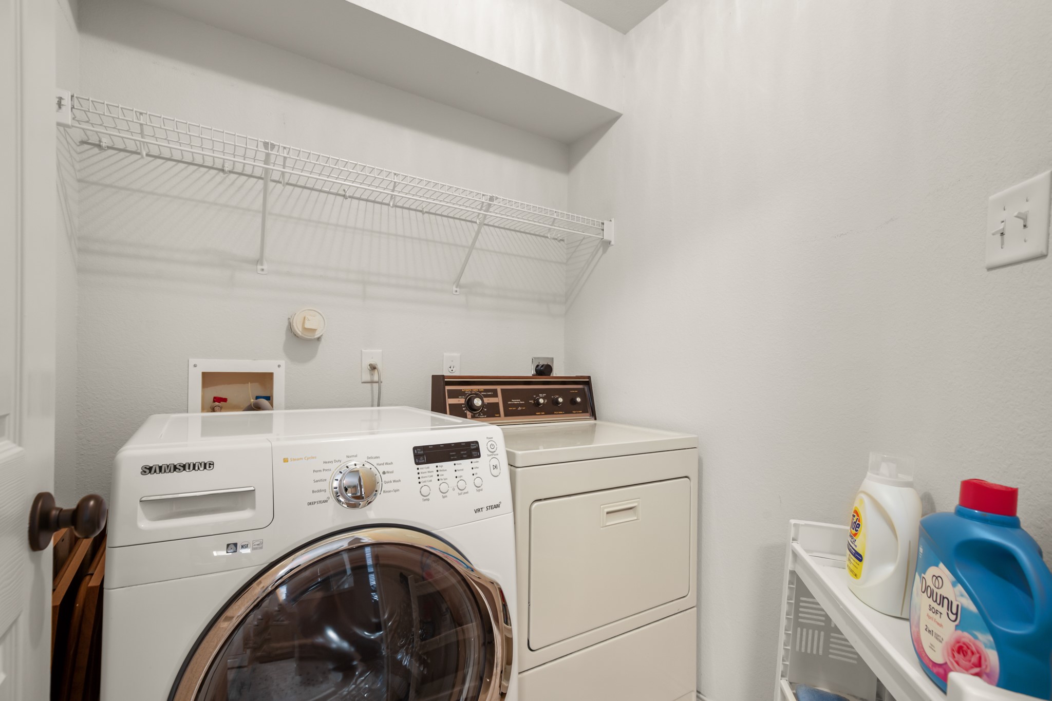 204 Crockett Road Cedar Park, TX 78613 - Photo 23 of 37 Laundry Room