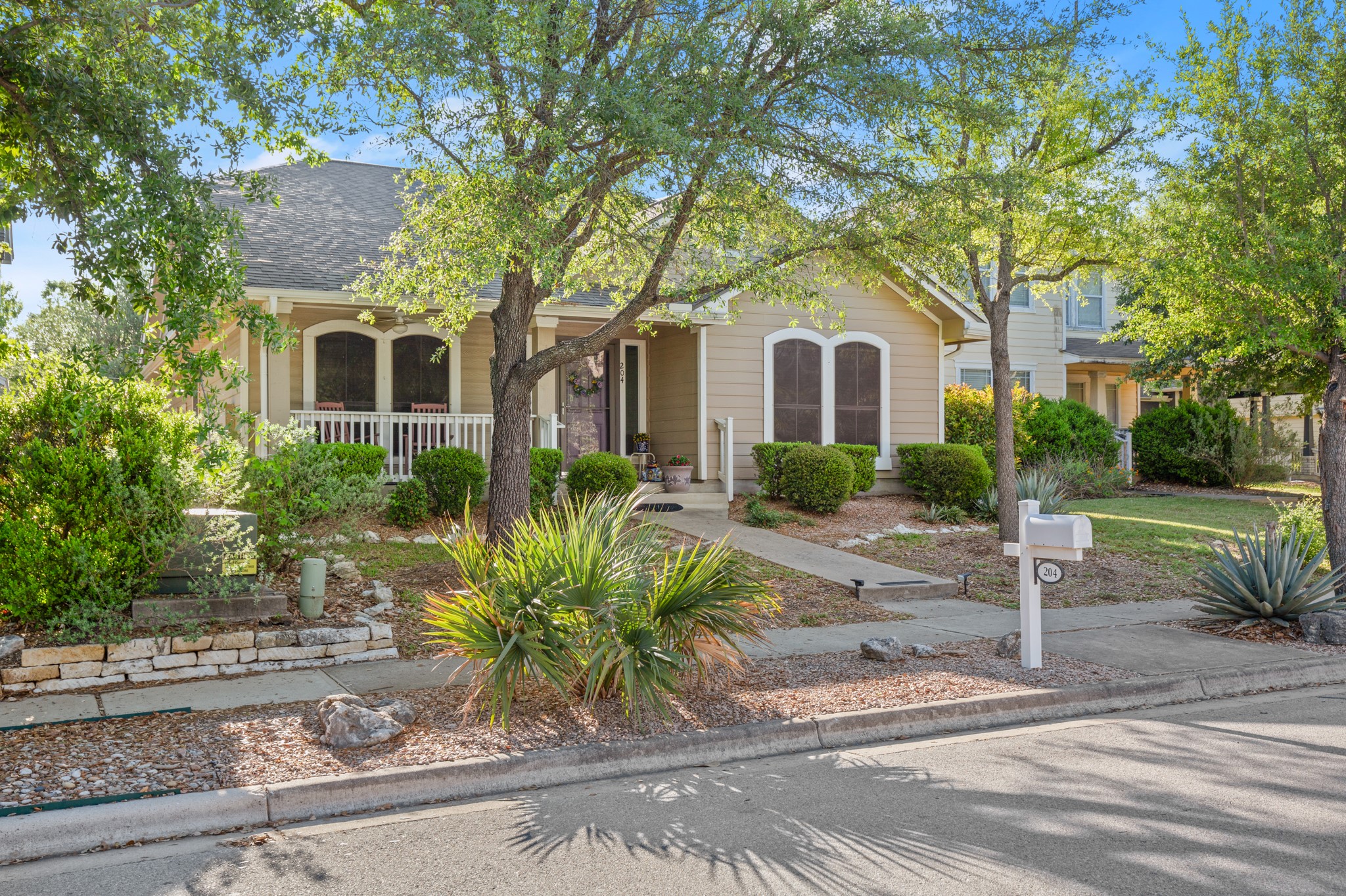 204 Crockett Road Cedar Park, TX 78613 - Photo 29 of 37 Front of Home