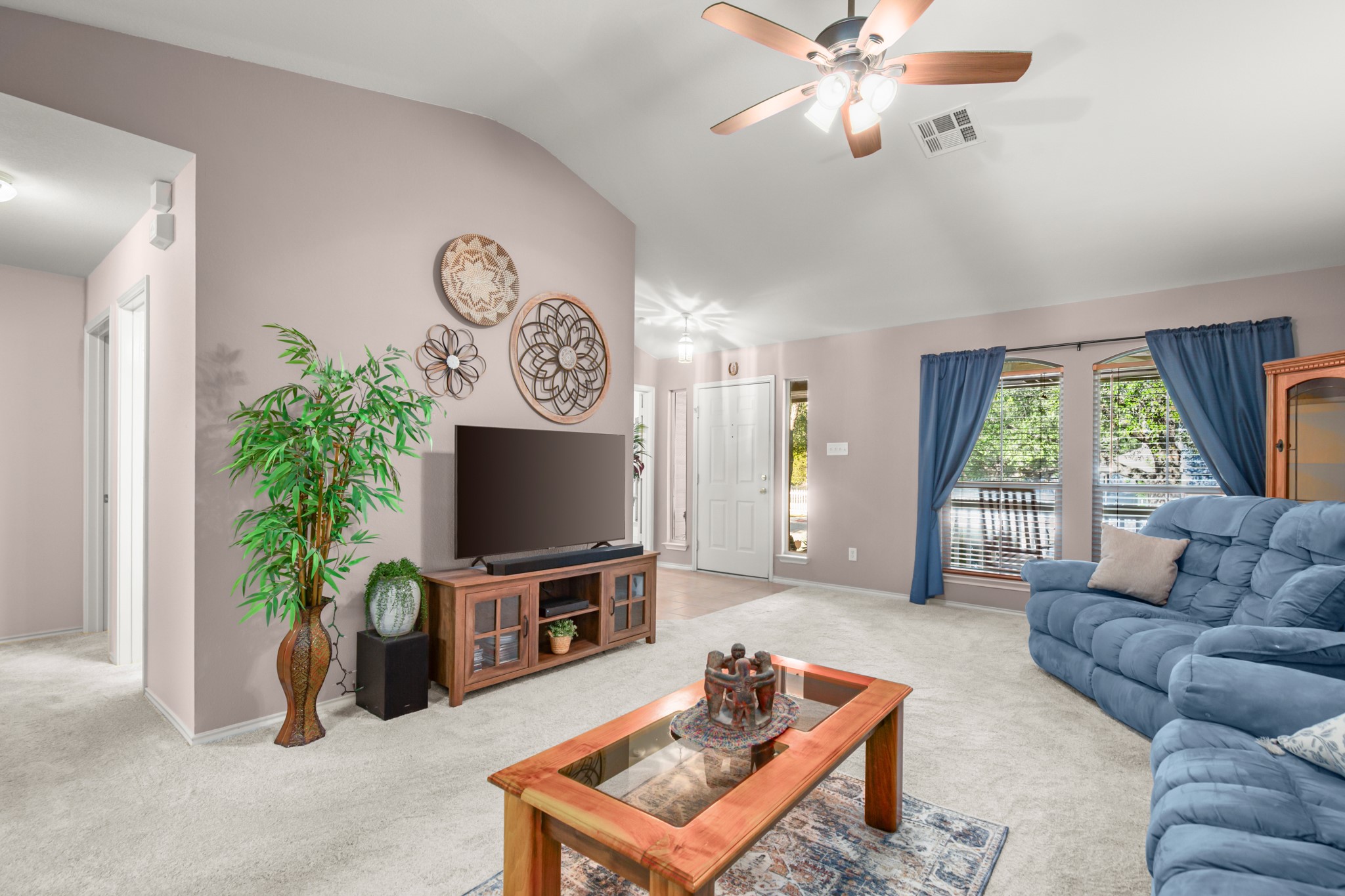 204 Crockett Road Cedar Park, TX 78613 - Photo 9 of 37 Living Room