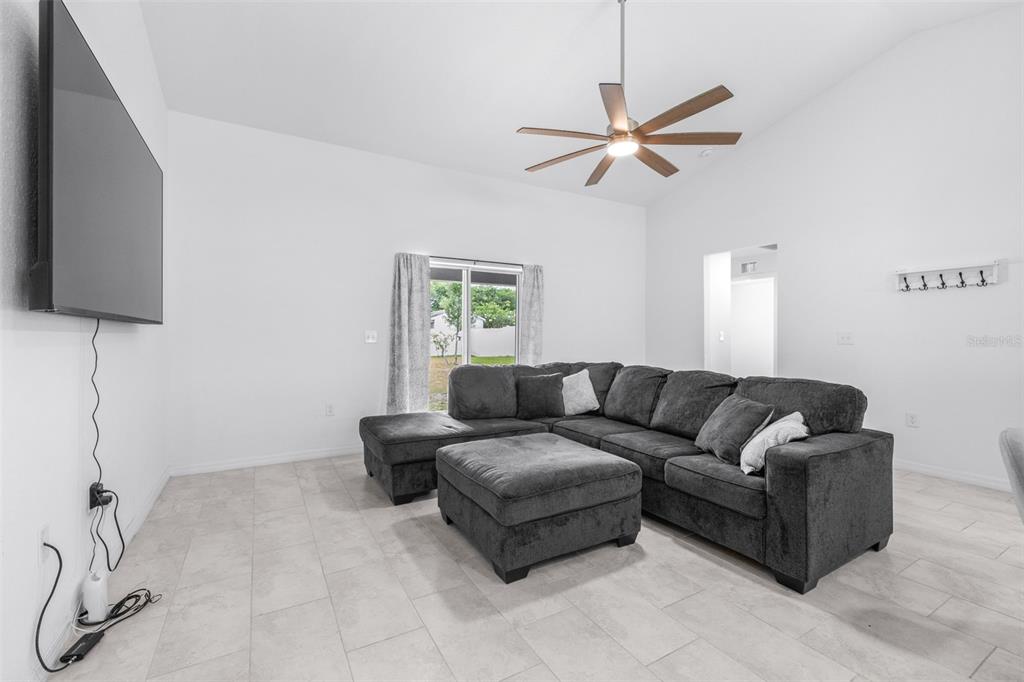 2118 Hadley Road Bartow, FL 33830 - Photo 4 of 37