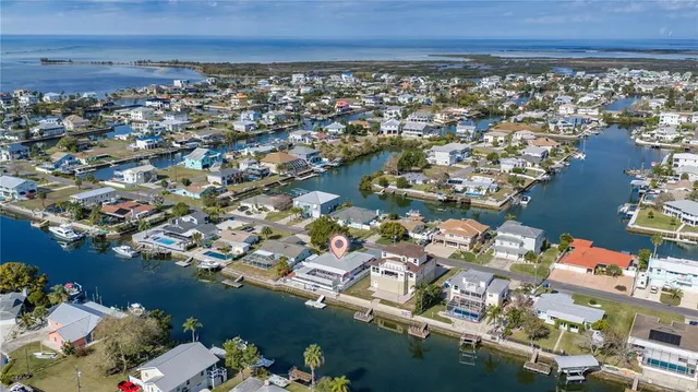 a view of house with garden