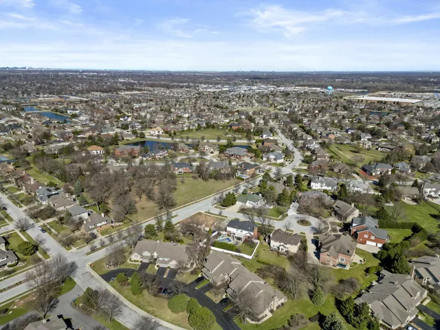 $1,999,700 | 10224 Cherrywood Lane, Munster, IN 46321