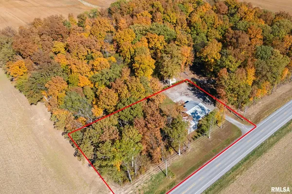 $213,000 | 23115 Highway 14, Macedonia, IL 62860