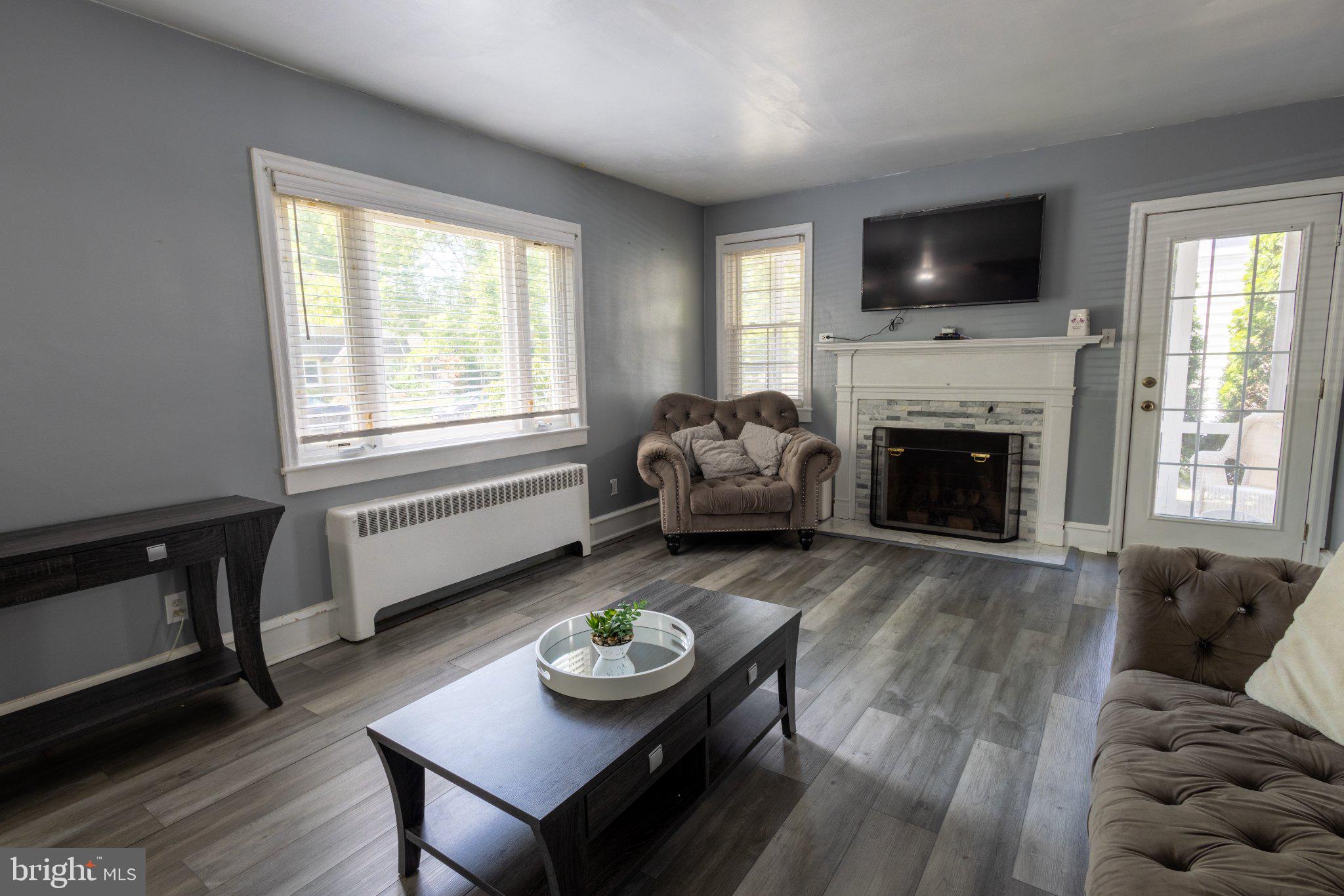 109 Rutgers Avenue Bridgeton, NJ 08302 - Photo 8 of 43 Cozy living space with natural light.