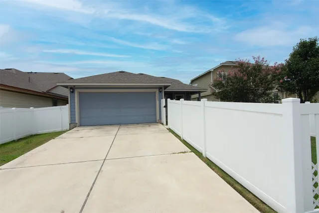 $1,900 | 18405 Tallgrass Prairie Drive, Pflugerville, TX 78660